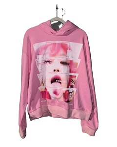 เสื้อฮู้ดดี้โอเวอร์ไซส์ปักลายสีชมพู สไตล์อเมริกันใหม่ ปี 2024 ดีไซน์ทันสมัย สวมใส่สบาย ผลิตจากผ้าฝ้าย 100% เป็นมิตรกับสิ่งแวดล้อม - Product Image 2