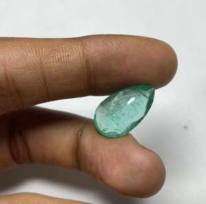 Esmeralda Natural de Zambia en Forma de Pera, Gema Suelta Verde para Joyería - Product Image 4
