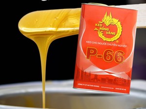 Golden Dragon P66 Colle de contact robuste de qualité industrielle fabriquée au Vietnam Usine pour les applications en caoutchouc, bois et cuir - Product Image 3