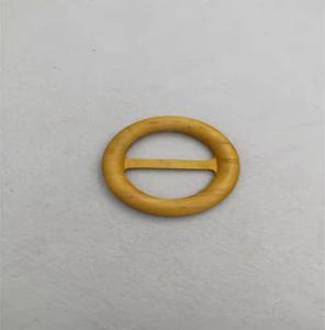 Boucle de ceinture pour femme en bois naturel, options de taille et de logo personnalisées, finition durable et écologique, style élégant avec anneaux pour ceintures féminines - Product Image 3