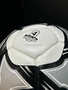 Balón de fútbol sólido hecho con tinta de látex de 4 FORROS 150, tinta a prueba de butilo de 4 colores diferentes - Product Image 3