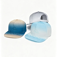 Gorra de béisbol estructurada de 5 paneles con parche de silicona 3D, visera plana con degradado personalizado y correa, para fabricantes de gorras personalizadas, gorras al por mayor