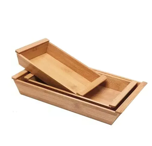 Plato Redondo de Madera Timber Crest, Hecho a Mano, Estilo Wabi Sabi, Diseño Sólido, Apto para Uso en la Cocina, Plato Multiusos para Comer - Product Image 3