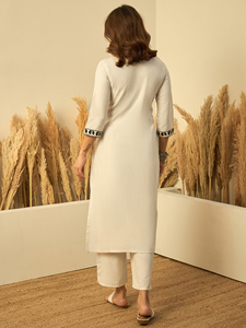 Ensemble kurta et pantalon en coton blanc pour femme avec broderie florale noire, longueur cheville, tenue ethnique indienne traditionnelle, ensemble kurti décontracté - Product Image 4