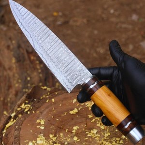 Couteau de Chef en Acier Damas Fait Main Personnalisé, Tranchant comme un Rasoir, 8-9,9 pouces, Manche en Bois, Prise en Main Moderne et Confortable, Ambidextre, Finition Brossée - Product Image 6