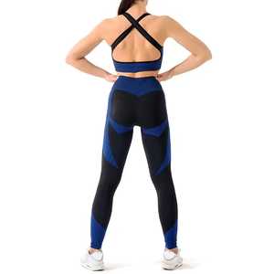 Ensemble de yoga pour femme, nouveau style, respirant et léger, vêtements de sport et de fitness, motif uni, ensemble de yoga de haute qualité - Product Image 5