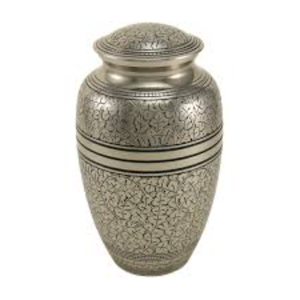 Urna Funeraria de Latón Hecha a Mano al por Mayor para Cenizas Humanas Adultas, Urna Conmemorativa de Metal Grabada con Hoja de Roble en Plata Antigua - Product Image 1