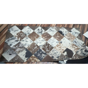Alfombra cuadrada clásica hecha a mano de piel de vaca con pelo, diseño geométrico de cuero en bloques, para suelo, sala de estar, decoración del hogar - Product Image 3