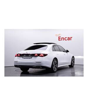 Mercedes-Benz Clase E E200 Avantgarde 2024, 13,280 km, Caja de Cambios Automática, Volante a la Izquierda, Cámara Trasera - Product Image 2