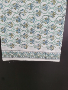 Tissu en coton tricoté imprimé à la main, motif Mughal Butta, doux, léger et large, pour robes et couture pour filles et femmes, idéal comme cadeau - Product Image 4