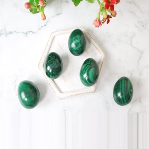 Huevo de masaje de malaquita natural, piedra curativa de cristal de malaquita verde rayada para Reiki, meditación, energía, decoración, venta al por mayor - Product Image 2