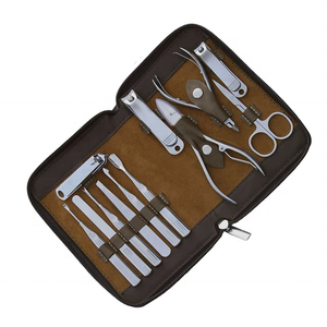 ชุดดูแลเล็บมือและเล็บเท้าสำหรับผู้ชาย คุณภาพดีที่สุด ผลิตจากสแตนเลสอย่างมืออาชีพ พร้อมตะไบเล็บ กรรไกรตัดเล็บ และที่ดันหนัง - Product Image 2