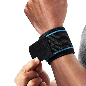 Paquete de 2 Soportes de Muñeca Premium de Nailon Negro Cómodos con Cierre de Gancho y Bucle para Levantamiento de Pesas y Entrenamiento de Fuerza con Doble Correa - Product Image 5