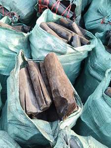 Charbon de cannelle du Vietnam KAW (fabrication OEM) – Charbon de bois naturel pour barbecue ; teneur en carbone fixe de 75 à 85 % - Product Image 5