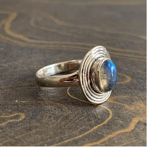 Vintage Style Boho <b>Labradorite</b> Gemstone <b>Ring</b> 925 Silver Fine Jewelry for Everyday Wear & Best Occasion Gift - Product Image 3