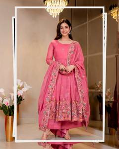 Ensemble Anarkali Gown Palazzo Dupatta très demandé, en soie froissée douce avec broderies, paillettes multiples et travail au fil. - Product Image 4