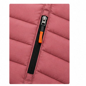 Gilet d'hiver pour homme, veste sans manches matelassée tendance avec coque en polyester respirant, rembourrage chaud et service de logo personnalisé OEM - Product Image 4