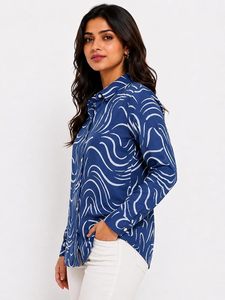 Chemise bleue imprimée pour femmes |   Tissu en rayonne |   Coupe classique à manches longues |   Vêtements décontractés et de bureau - Product Image 2