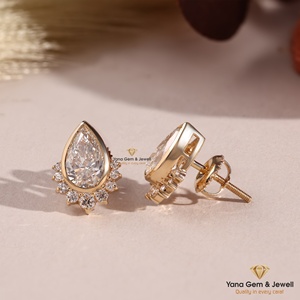 ต่างหูแบบติดหูทรงลูกแพร์ครึ่งวงกลม 2 TCW สำหรับผู้หญิง ทองคำแท้ 14K สี D ความใส VVS2 เพชร CVD ที่เพาะเลี้ยงในห้องปฏิบัติการ ได้รับการรับรองจาก IGI - Product Image 2