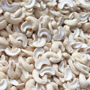 Trusted Factory Cashew <b>Nuts</b> WW180, WW240, WW320, LP, WS Cashew Raw Cashew <b>Nuts</b> Bulk Customized Packing - Product Image 1