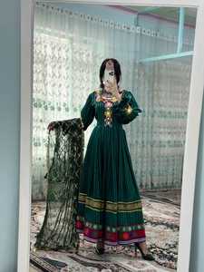 Vestido Largo Maxi Étnico Bohemio de Satén Bordado con Plumas, Estilo Vintage Tradicional Afgano para Mujer, Venta al por Mayor OEM ODM - Product Image 3