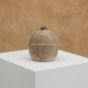Vase rond en céramique rustique Moi M Cream, fait main, objet décoratif, vente en gros - Product Image 3