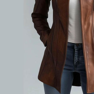 Veste extérieure en cuir à la mode pour femmes, vêtement chaud parfait pour les voyages et les tenues décontractées - Product Image 4