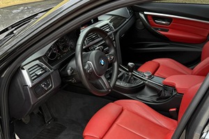 2017 B-M-W 340-i x-D-r-i-v-e S-e-d-a-n - Product Image 5