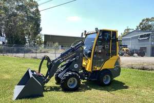 Minicargadoras Articuladas Eurotrac, Maquinaria para Movimiento de Tierras en Venta - Product Image 3