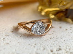 Moissanite 1CT Triangle Cut Eye Shapes Solitaire <b>Ring</b> Original <b>925</b> <b>Silver</b> <b>With</b> Gold Plated Fine Romantic Style Gift For Lovers - Product Image 3
