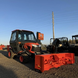 Kubota Lx331c Garden Tractor 4Wd Red Multifunctional Wheel Tractor - Product Image 3