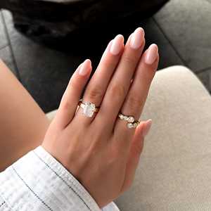 แหวนเพชรทรงคุชชั่น IGI เพชรเลี้ยงในห้องปฏิบัติการ ขายส่ง ทองคำแท้ 14K 18K หนา 3.5 มม. 4 กะรัต แบบฝังขอบ สำหรับผู้หญิง - Product Image 6