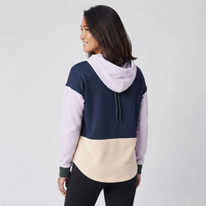 Vêtements d'hiver pour femmes grandes tailles, sweat-shirts à capuche rose et noir, capuche en sherpa, molleton épais, impression personnalisée. - Product Image 2