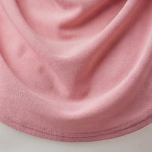 ผ้าคลุมศีรษะชีฟองคุณภาพสูงขายส่ง แฟชั่นผ้าพันคอผู้หญิง ผ้าคลุมไหล่ยาว ผ้าพันคอชายหาด ผ้าคลุมศีรษะแบบเรียบหรู ผ้าคลุมศีรษะนุ่มพิเศษสำหรับเดินทาง ผ้าคลุมศีรษะแบบเรียบร้อย ผ้าคลุมไหล่สวยหรู รุ่นใหม่ - Product Image 5