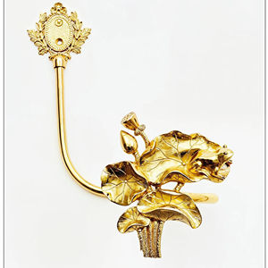 Gancho de pared de metal dorado creativo, elegante organizador de cortinas, ideal para decoración de ventanas de sala de estar y dormitorio. - Product Image 1