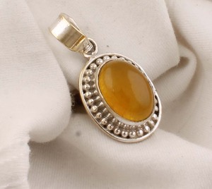 Colgante de Jade Amarillo Natural, Plata de Ley 925, Estilo Vintage, Joyería de Piedras Preciosas al por Mayor, Diseño Retro, Colgantes de Jade Amarillo - Product Image 1