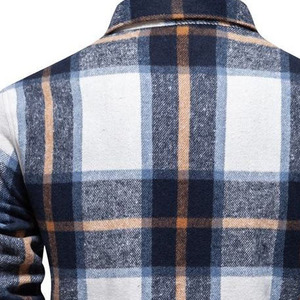 Camisa de franela cálida y cómoda para hombre, OEM ODM, con diseño clásico a cuadros, manga larga, con botones, para trabajo, uso casual y actividades al aire libre. - Product Image 6