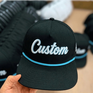 Gorra y Sombrero Snapback de 5 Paneles con Logotipo Bordado Personalizado, Tela Impermeable, Orificios Cortados con Láser, para Deportes al Aire Libre, Venta al Por Mayor OEM - Product Image 1