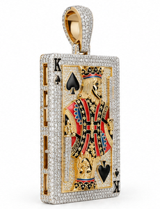 Pendentif Orelia Luxe Orelia 526 en forme de carte à jouer avec diamant zircon et diamant CVD de laboratoire, breloque en argent plaqué or, bijoux hip-hop, cadeau - Product Image 1
