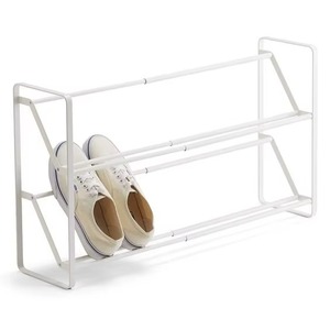 El resistente zapatero metálico garantiza un rendimiento duradero, lo que lo convierte en una solución de almacenamiento confiable para años de uso diario. - Product Image 3