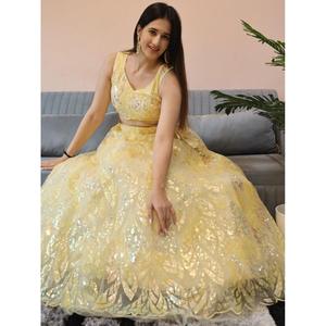 ชุดตาข่ายผ้าเลื่อมสีเบจสวยงามชุดสำหรับต้อนรับ lehenga choli กับ dupatta - Product Image 3