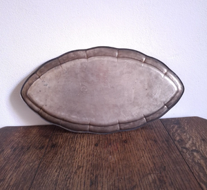 Plateau de service traditionnel en acier inoxydable pour aliments, beurrier décoratif, plateau à beurre en métal personnalisé pour mariage - Product Image 5