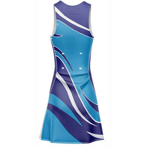 Conjunto de uniforme de tenis transpirable de secado rápido para mujer, ropa deportiva personalizada con mangas cortas y logotipo frontal para equipos y clubes - Product Image 2