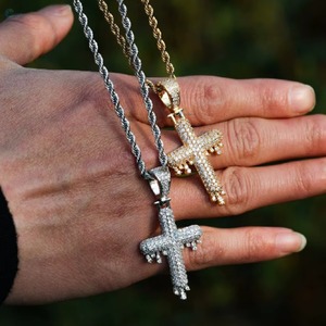 Colgante Cruzado con Piedras de Moissanita, Amuleto Religioso Cristiano, Colgante Hip Hop, Colgante Iced Out para Rapper - Product Image 5