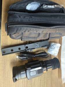 Visor Térmico Saim SCT35 V2 384x288 con Lente de 35 mm, 4x, IP67, Impermeable, Visión Nocturna - Product Image 3