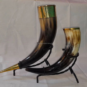 Support en métal de corne à boire de vache de boeuf hautement poli Sculpture de style nautique personnalisée pour verre à vin blanc lors des fêtes de Noël - Product Image 2