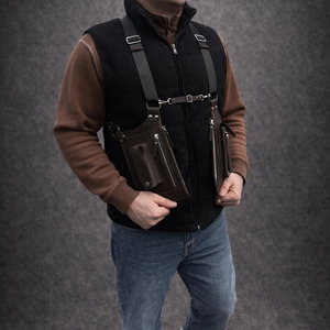 กระเป๋าหนังสะพายข้างแบบ Holster พร้อมซิปคุณภาพสูง สายสะพายไหล่ปรับได้ วัสดุเนื้อนุ่ม ช่องใส่ของหลายช่อง เหมาะสำหรับกิจกรรมกลางแจ้ง - Product Image 1