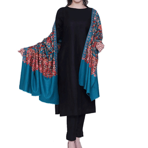 Nuevo Pañuelo Bordado de Estilo Étnico para Mujer, Chal Largo y Grueso para Invierno, Versátil y Cálido - Product Image 5