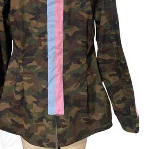 Veste utilitaire camouflage pour femmes Jack and Jill, logo brodé, boutonnée, grande taille, OEM, vente en gros - Product Image 6