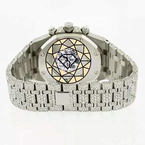 Reloj de Moda Unisex con Cronógrafo Totalmente Cubierto de Diamantes, Movimiento Citizen, Acero Inoxidable, Esfera Plateada y Negra, con Diamantes Naturales - Product Image 2